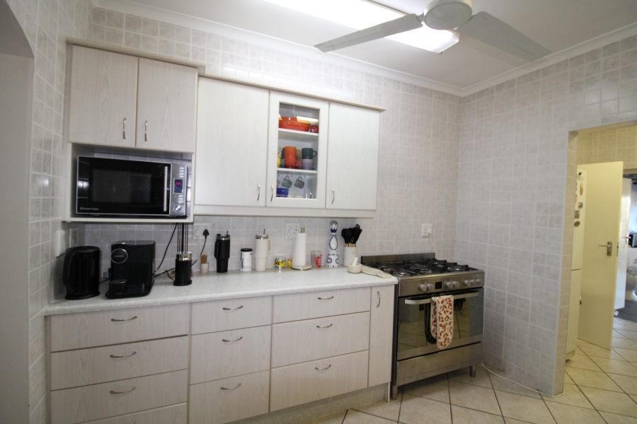 To Let 3 Bedroom Property for Rent in Somerset West Western Cape